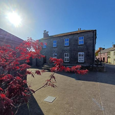 Clonbur House - Two Bedroom Village Apartment Galway Esterno foto